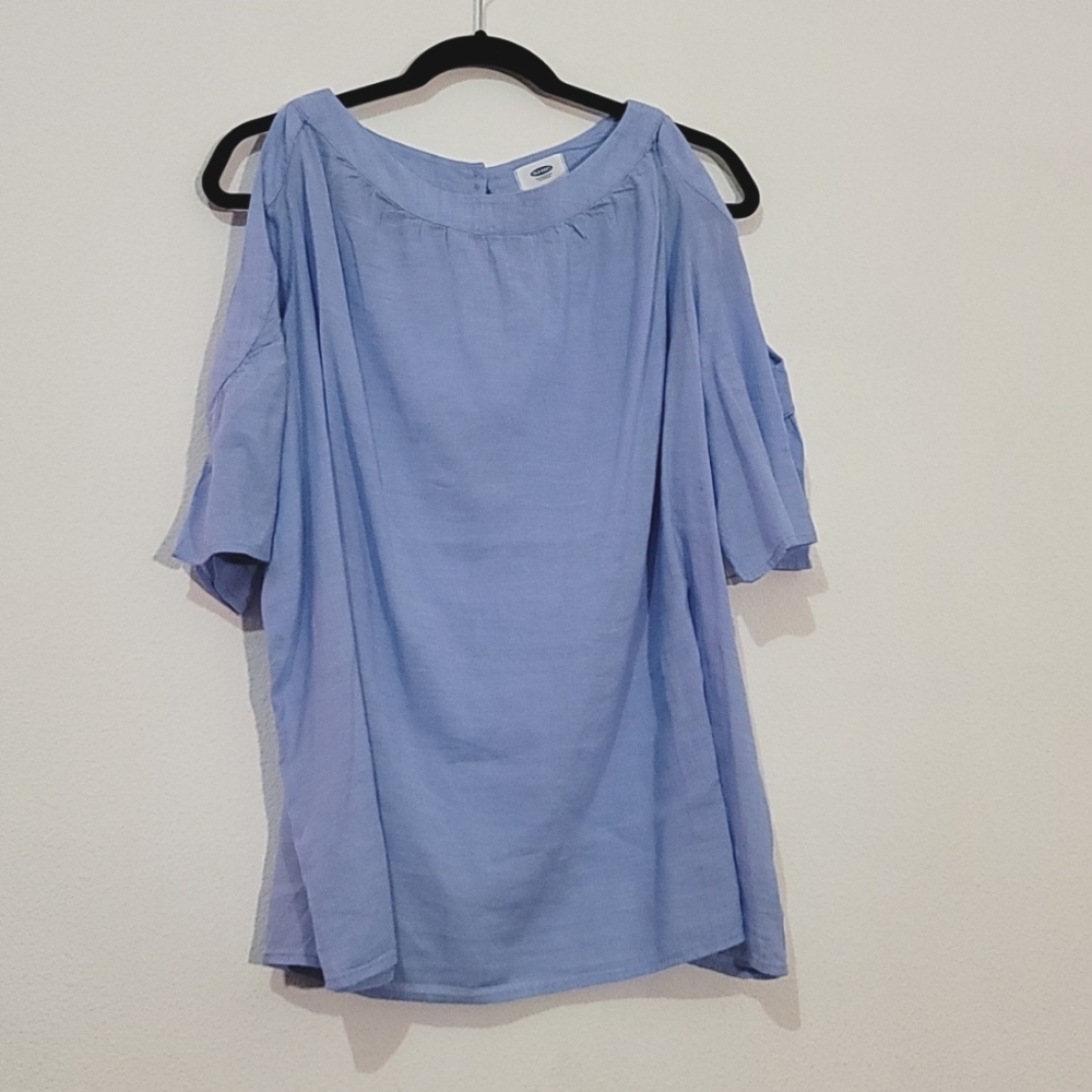 NWT Old Navy cold shoulder blouse